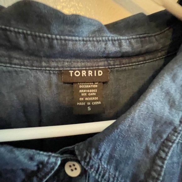 Plus size button up Jean shirt - Picture 2 of 3